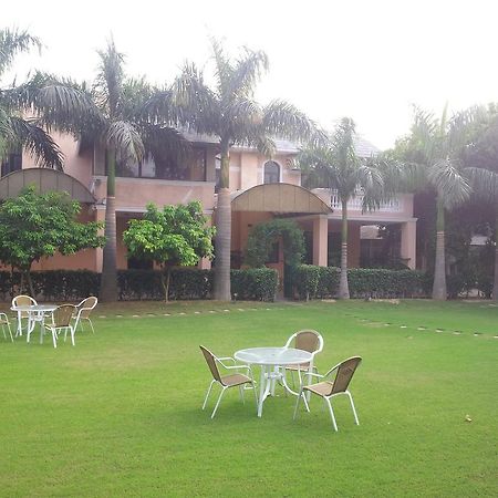 Green Villa Bed & Breakfast New Delhi Exterior photo