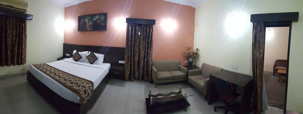 Green Villa Bed & Breakfast New Delhi Exterior photo